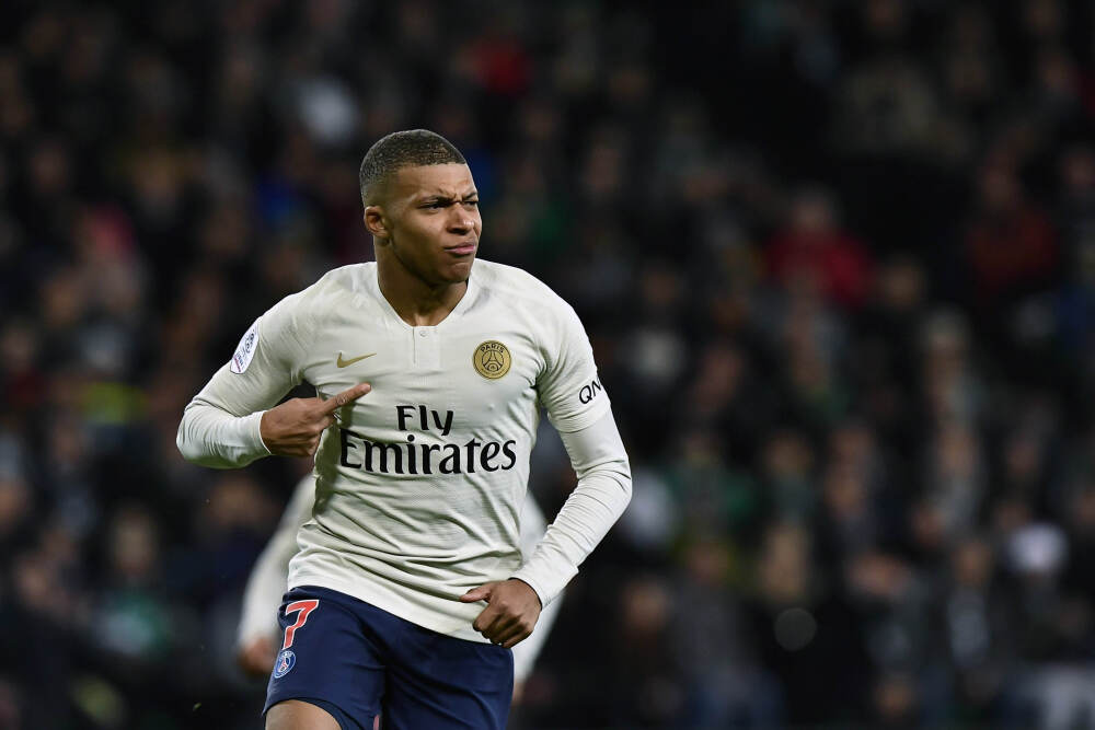   香港10月整体消费物价同比上升1.2%